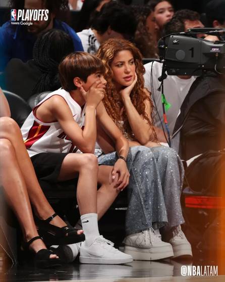 Shakira: Así de hermosa lució la estrella en los playoffs de la NBA 