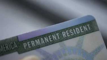 Estados Unidos refuerza restricciones migratorias: Advertencias sobre la Green Card