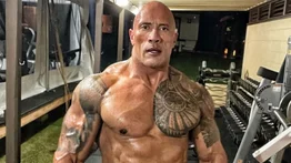Dwayne Johnson luce irreconocible: su transformación más radical