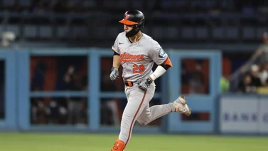 MLB: Mira el cuadrangular de Ramón Urías en victorias ante Yankees (+Video)