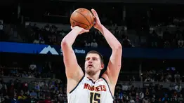 Nikola Jokić rompe la historia: Segundo año consecutivo promediando un triple-doble