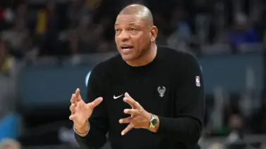 Doc Rivers en la cuerda floja de los Bucks Doc Rivers en la cuerda floja de los Bucks