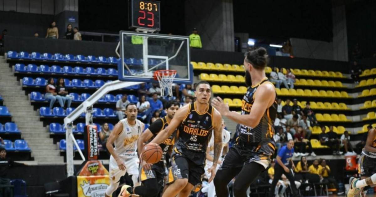 SPB: DIABLOS DERROTAN A PIONEROS