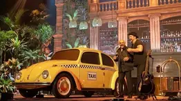 Oscar D'León llevó la salsa al concierto de Ricardo Arjona