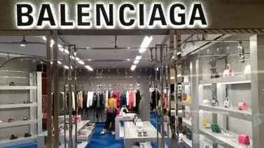 Balenciaga desata la polémica con su costoso vestido de “cartón”: este es su valor Balenciaga desata la polémica con su costoso vestido de “cartón”: este es su valor