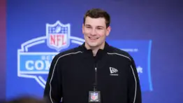 NFL: Fernando Mendoza elegirá el calor de Miami sobre la alfombra roja del Draft