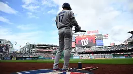 MLB: Shohei Ohtani sufre impacto en el codo y estremece a Dodgers