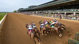Javier Castellano va con este tubazo de 10-1 en el Lexington Stakes G3 en Keeneland