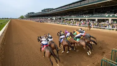 Javier Castellano va con este tubazo de 10-1 en el Lexington Stakes G3 en Keeneland Javier Castellano va con este tubazo de 10-1 en el Lexington Stakes G3 en Keeneland