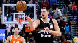 El arquitecto del juego: Nikola Jokić redefine la historia de la NBA