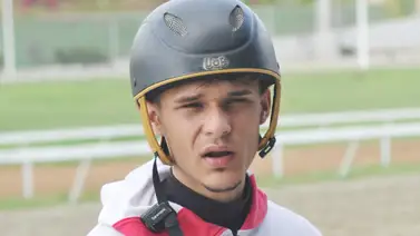 La Rinconada: Yoelbis González analiza las condiciones de un destacado ejemplar para la gran selectiva de la tarde dominical La Rinconada: Yoelbis González analiza las condiciones de un destacado ejemplar para la gran selectiva de la tarde dominical