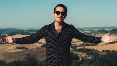 Christian Nodal es robado por su propio padre y pierde el control de todo Christian Nodal es robado por su propio padre y pierde el control de todo