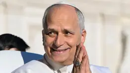 El papa León XIV se lleva chucherías venezolanas para su gira por África
