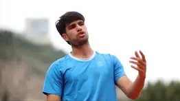 Alarma Alcaraz: Las pruebas médicas decidirán su presencia en Roland Garros