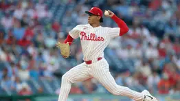 Sin decisión pero con hitos: Luzardo acecha marcas históricas entre venezolanos