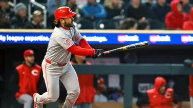 Revés para los Rojos: Eugenio Suárez queda fuera de acción temporalmente Revés para los Rojos: Eugenio Suárez queda fuera de acción temporalmente