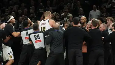 Tensión al límite: Jokić y McDaniels protagonizan batalla campal en el cierre del Juego 4 Tensión al límite: Jokić y McDaniels protagonizan batalla campal en el cierre del Juego 4