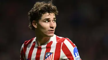 Barcelona inicia la operación por Julián Álvarez Barcelona inicia la operación por Julián Álvarez