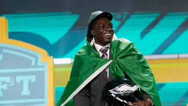 El "fenómeno" nigeriano: Uar Bernard, de una zona rural a la NFL sin haber jugado un solo partido El "fenómeno" nigeriano: Uar Bernard, de una zona rural a la NFL sin haber jugado un solo partido