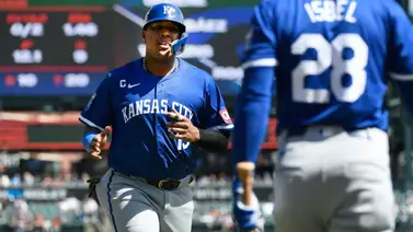 MLB: Salvador Pérez consigue otra gran jornada y le pisa los talones a Mookie Betts (+Video) MLB: Salvador Pérez consigue otra gran jornada y le pisa los talones a Mookie Betts (+Video)