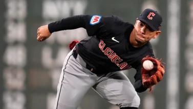 MLB: ¡Garantía! Andrés Giménez no afloja y mantiene números de Guante de Oro (+Video)