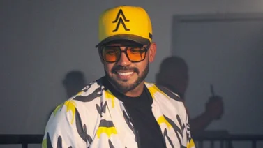 Carlos “El Salsero de La Guaira” el DJ que enamora con sus mezclas