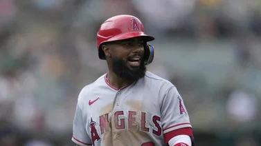 MLB: Luis Rengifo retirado del line up de los Angelinos por problemas de salud