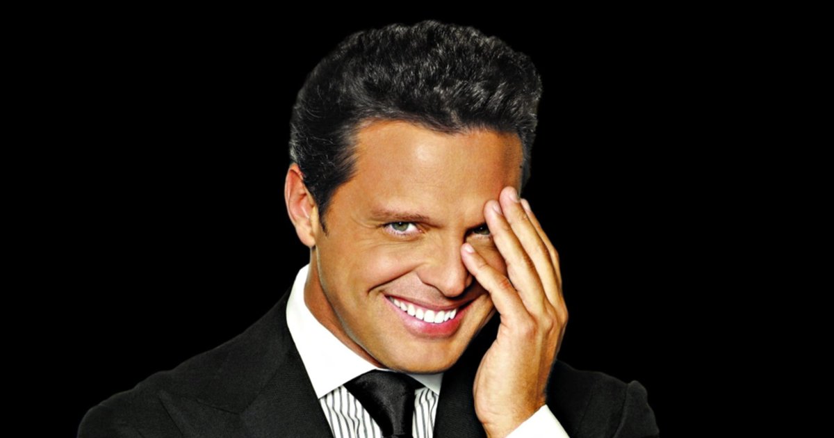 The sun has become very hot!  Luis Miguel is stopped in the middle of the stage (+VIDEO)