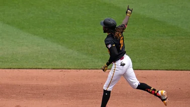 MLB: ¡A las nubes! Oneil Cruz deja boquiabiertos a todos con su enorme batazo (+Video)
