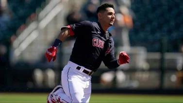 MLB: ¿Qué pasó ahí? El cariñoso gesto de Javier Báez a Andrés Giménez tras robarse la base (+Video)