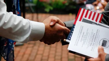 Ley de ajuste cubano: ¿Quiénes pueden convertirse en residentes permanentes?