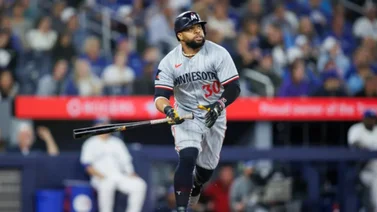 MLB: ¡Lo tiene medido! Carlos Santana la mandó a volar por segundo día consecutivo (+video)