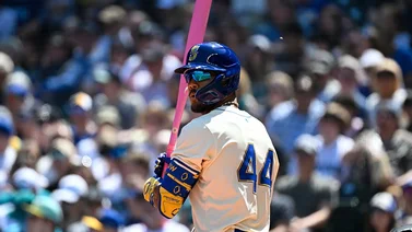 MLB: ¡Un palazo! Julio Rodríguez la sacó por el centro para Marineros (+video)