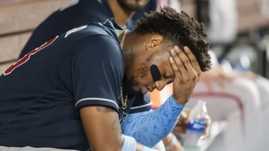 MLB: ¿Mal día? Ronald Acuña Jr. es sorprendido por lanzadores rivales (+Video)