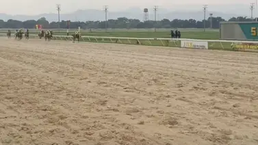 Suspendido jinete por falta de peso en el repeso al finalizar la carrera Suspendido jinete por falta de peso en el repeso al finalizar la carrera
