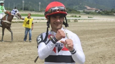 Angel Alciro Castillo volvió a ganar con su única monta este lunes en Estados Unidos