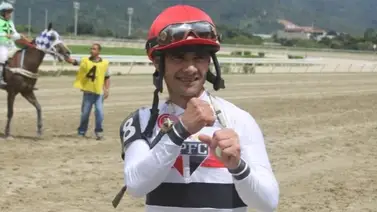 Angel Alciro Castillo volvió a ganar con su única monta este lunes en Estados Unidos Angel Alciro Castillo volvió a ganar con su única monta este lunes en Estados Unidos