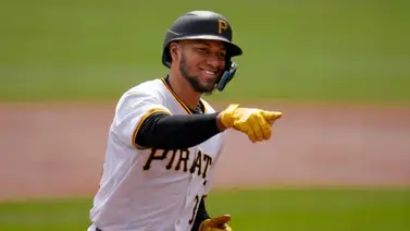 MLB: Mira este gran tablazo que pega Edward Olivares ante Cachorros de Chicago MLB: Mira este gran tablazo que pega Edward Olivares ante Cachorros de Chicago