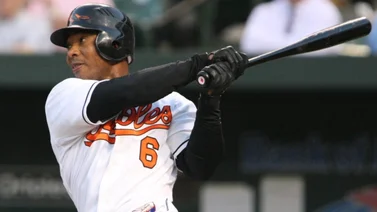 ¡Cómo el vino! Vea a Melvin Mora practicar su bateo con 52 años de edad (+Video)