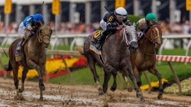 Así reaccionaron los padres del jockey que ganó el Preakness Stakes 