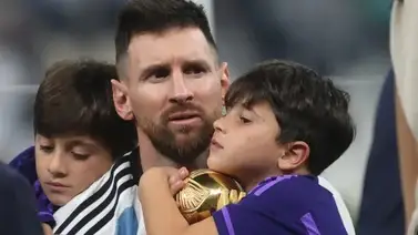 ¡Hijo de tigre sale pintado! Mateo Messi dejó boquiabiertos a todos tras emular una jugada de su padre (+Video) ¡Hijo de tigre sale pintado! Mateo Messi dejó boquiabiertos a todos tras emular una jugada de su padre (+Video)