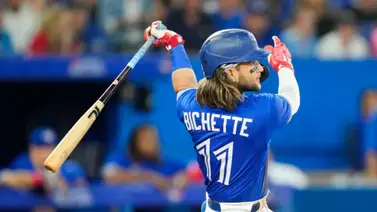 MLB: Fanática se hace viral después de ser golpeada por un foul de Bo Bichette MLB: Fanática se hace viral después de ser golpeada por un foul de Bo Bichette