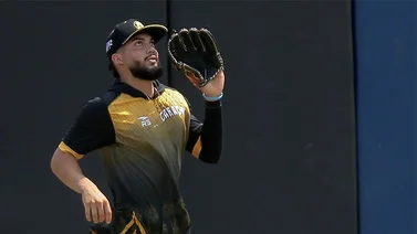 MLB: ¡Brutal! Este jardinero de Leones del Caracas sorprendió a todos con el disparo de su cañón (+Video)