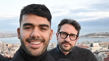 El presentador de Telemundo, Carlos Adyan, celebra su pre-boda junto a grandes artistas 