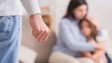 Violencia doméstica: Un camino hacia la residencia legal en Estados Unidos Violencia doméstica: Un camino hacia la residencia legal en Estados Unidos