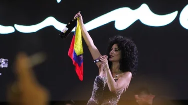 Karina y su tacón alto vivieron una noche épica en la Plaza Altamira (+Videos)