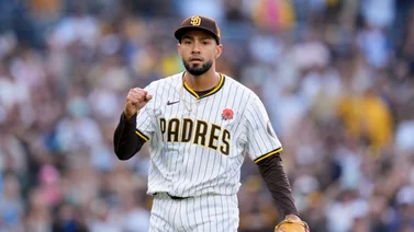 ¡Robert Suárez extiende su dominio como cerrador! (+Video)