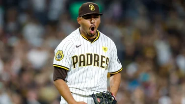 MLB: Mexicano Jeremiah Estrada es el único pitcher en lograr este hito