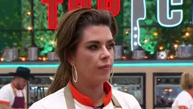 ¡Comenzaron las riñas! Alicia Machado se llena de odio en "Top Chef VIP" y arremete contra este participante ¡Comenzaron las riñas! Alicia Machado se llena de odio en "Top Chef VIP" y arremete contra este participante
