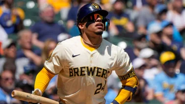 MLB: ¡Carro e' leña! William Contreras se pelea con Juan Soto esta estadística ofensiva (+video)